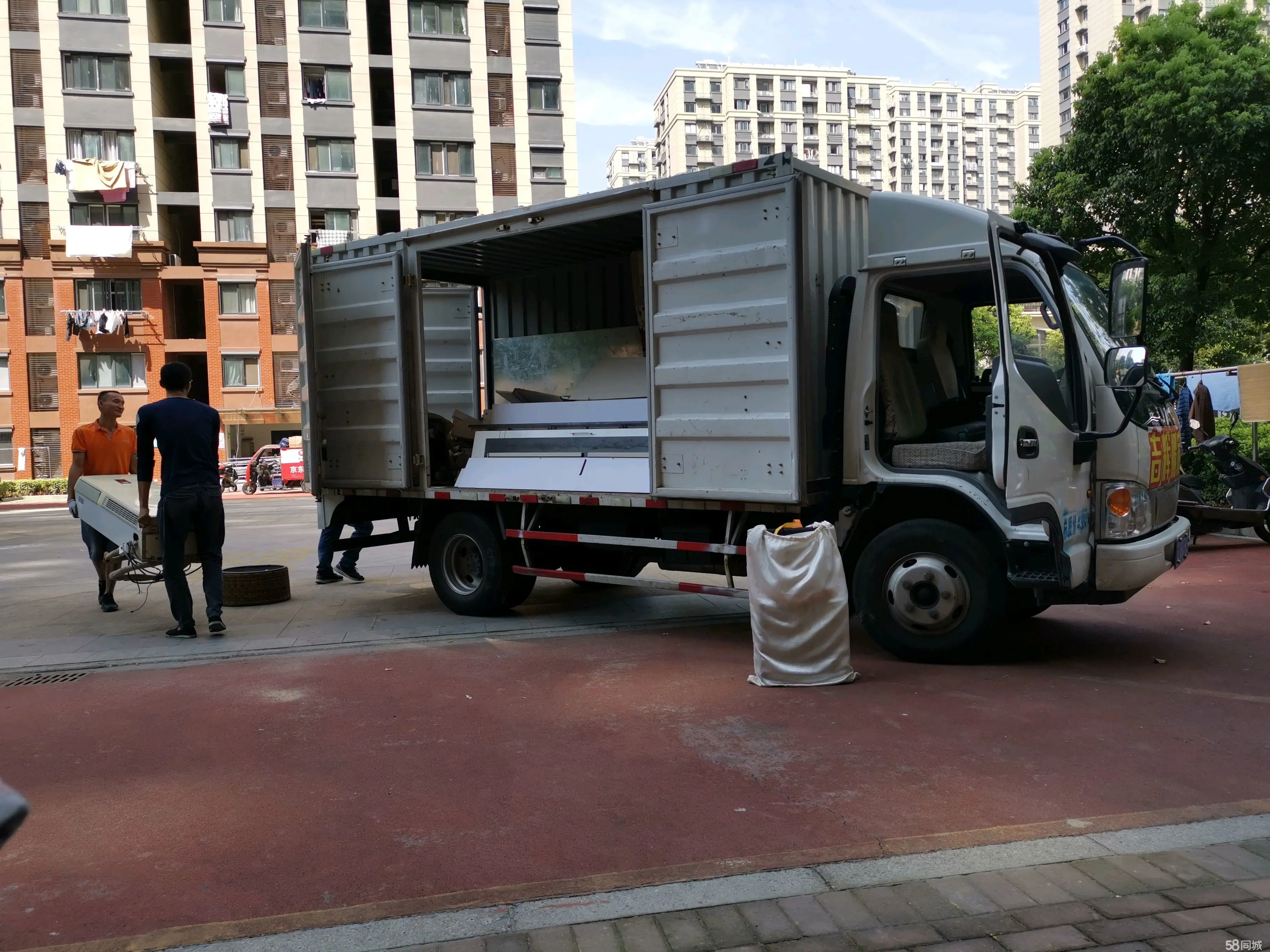 十八轮大卡车搬运能手怎么玩_十八轮大卡车搬运能手_大物品搬运