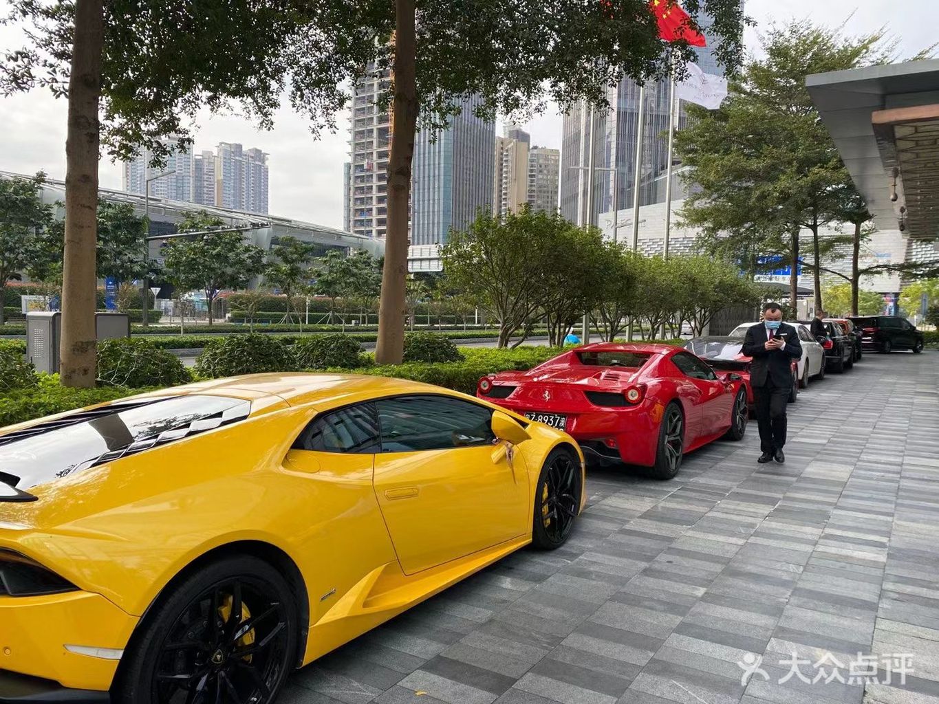 低价租车套路_岗亭价钱低_帮大嫂用最低的价钱租车